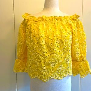 NWOT Flying Tomato Cropped Top Medium Vibrant Yellow Embroidery Elastic Flawless